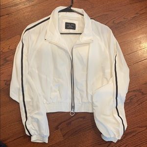 White cropped wind breaker